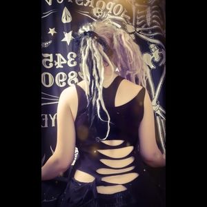 Knife Fight Slashed Top